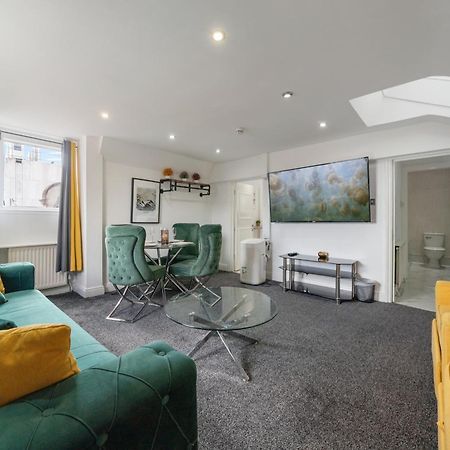 Luxurious 1-Bedroom Penthouse On Oxford Street 11G London Exterior photo