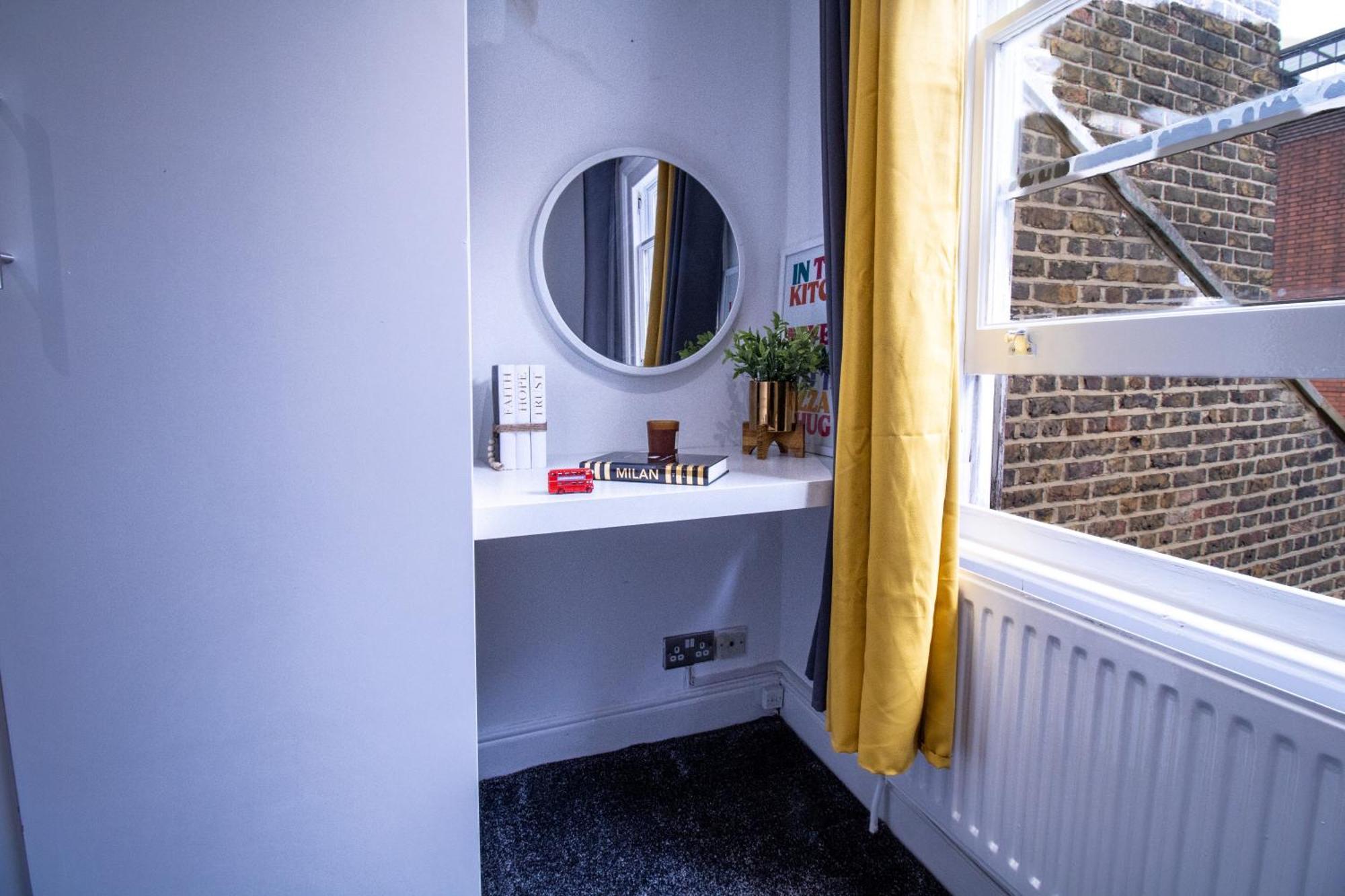 Luxurious 1-Bedroom Penthouse On Oxford Street 11G London Exterior photo