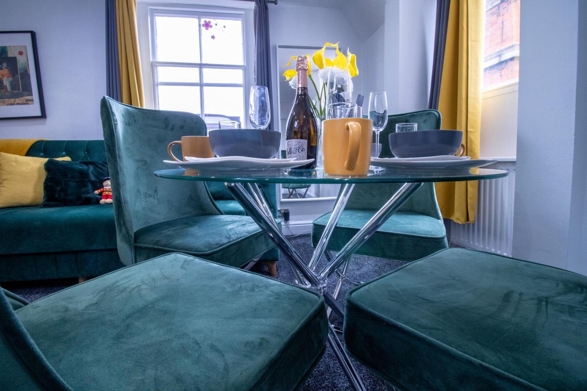 Luxurious 1-Bedroom Penthouse On Oxford Street 11G London Exterior photo