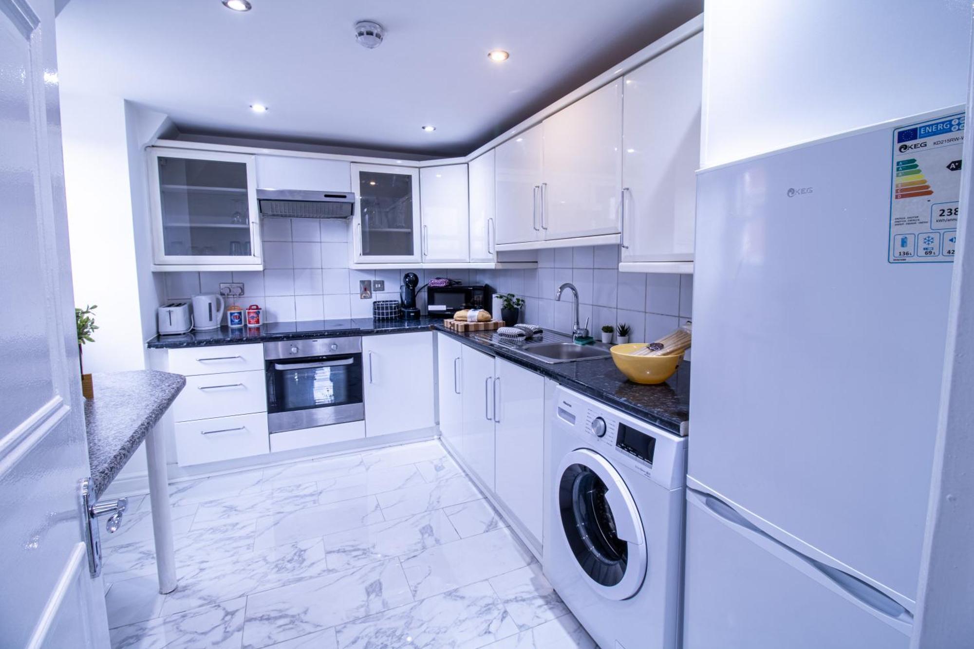 Luxurious 1-Bedroom Penthouse On Oxford Street 11G London Exterior photo