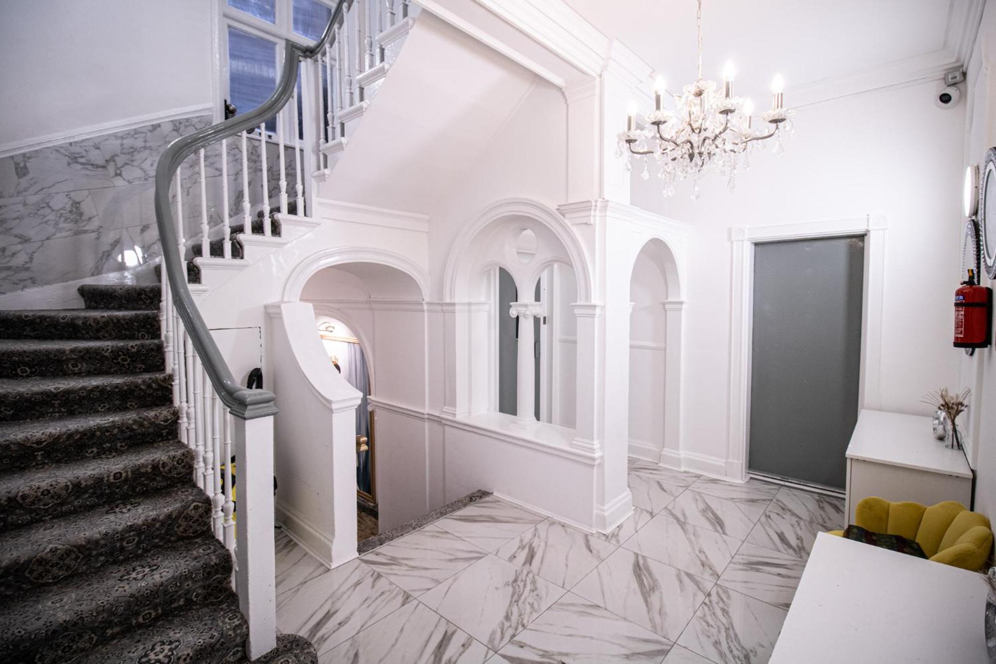 Luxurious 1-Bedroom Penthouse On Oxford Street 11G London Exterior photo