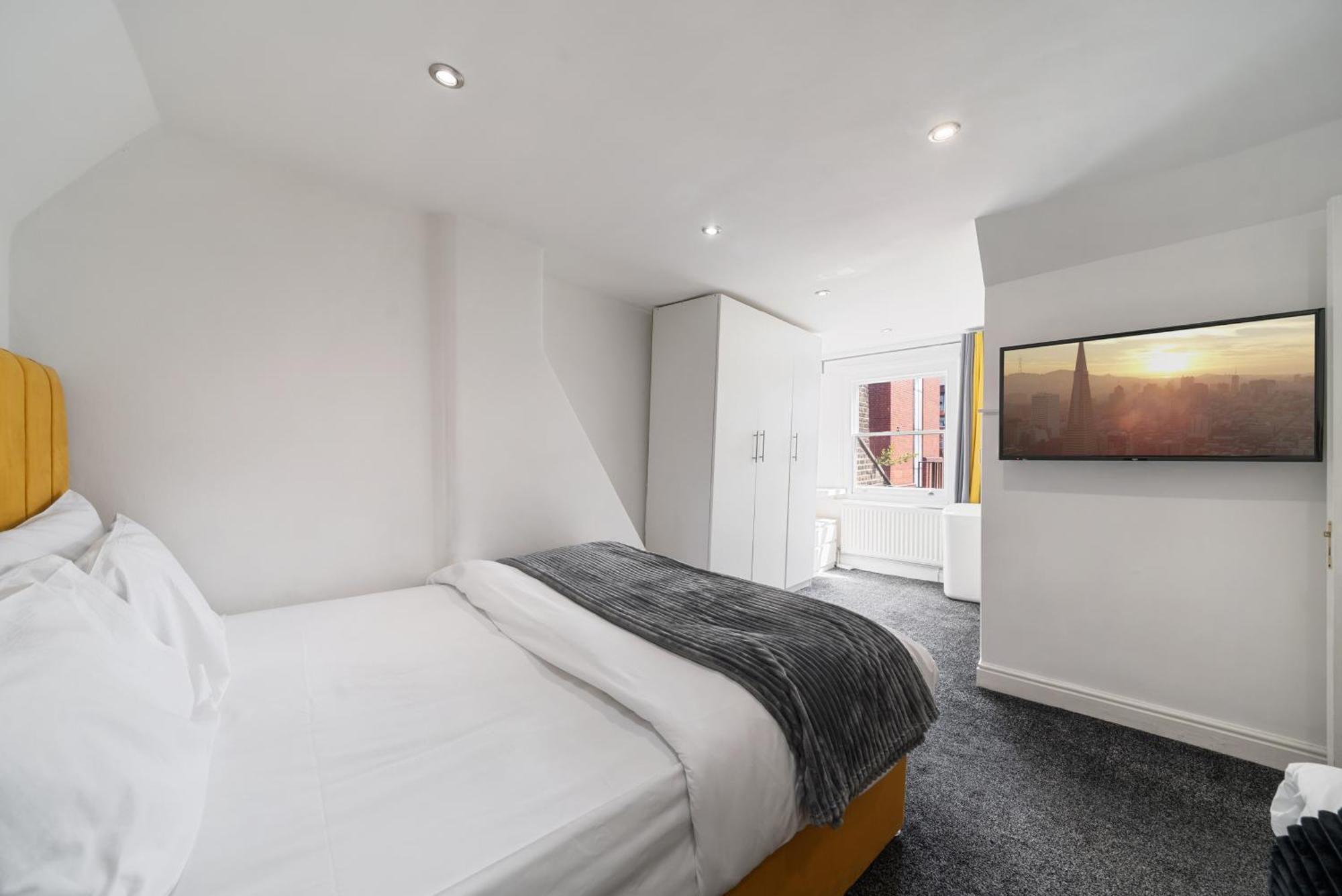 Luxurious 1-Bedroom Penthouse On Oxford Street 11G London Exterior photo