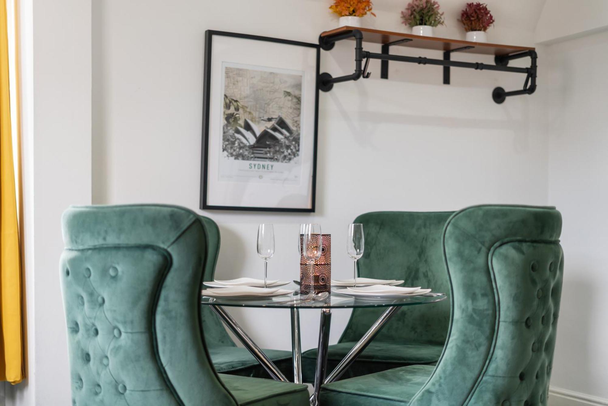 Luxurious 1-Bedroom Penthouse On Oxford Street 11G London Exterior photo