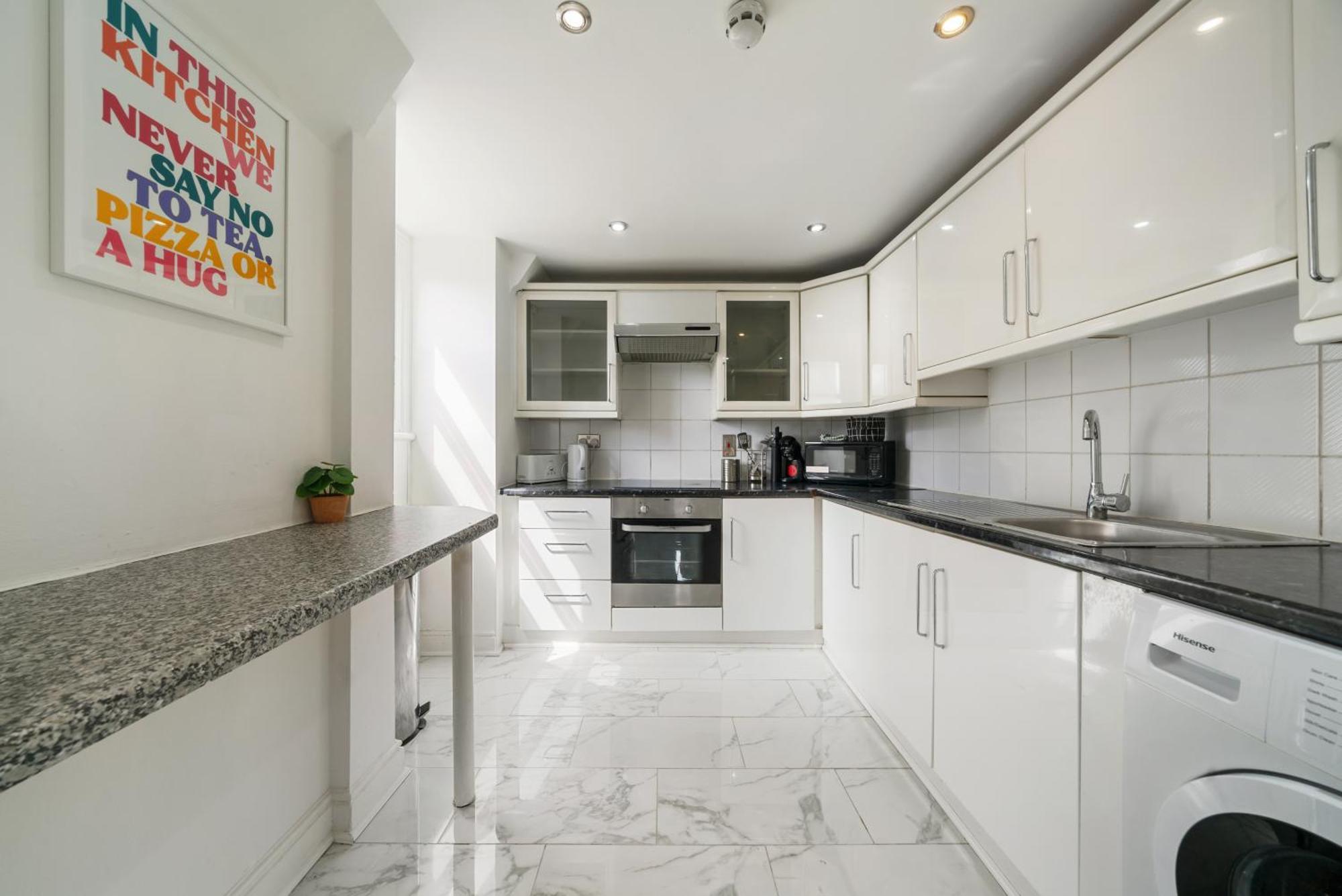 Luxurious 1-Bedroom Penthouse On Oxford Street 11G London Exterior photo