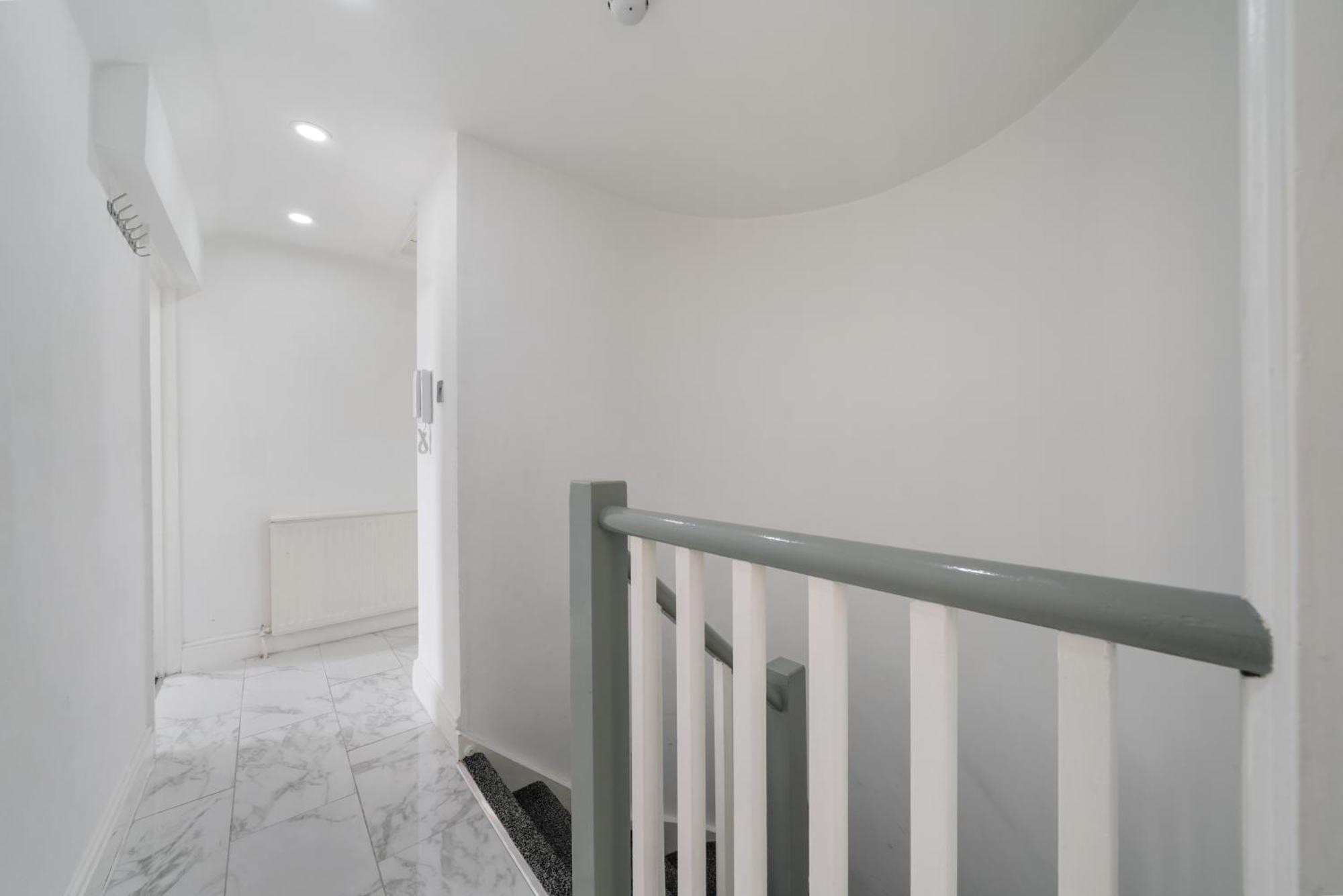 Luxurious 1-Bedroom Penthouse On Oxford Street 11G London Exterior photo