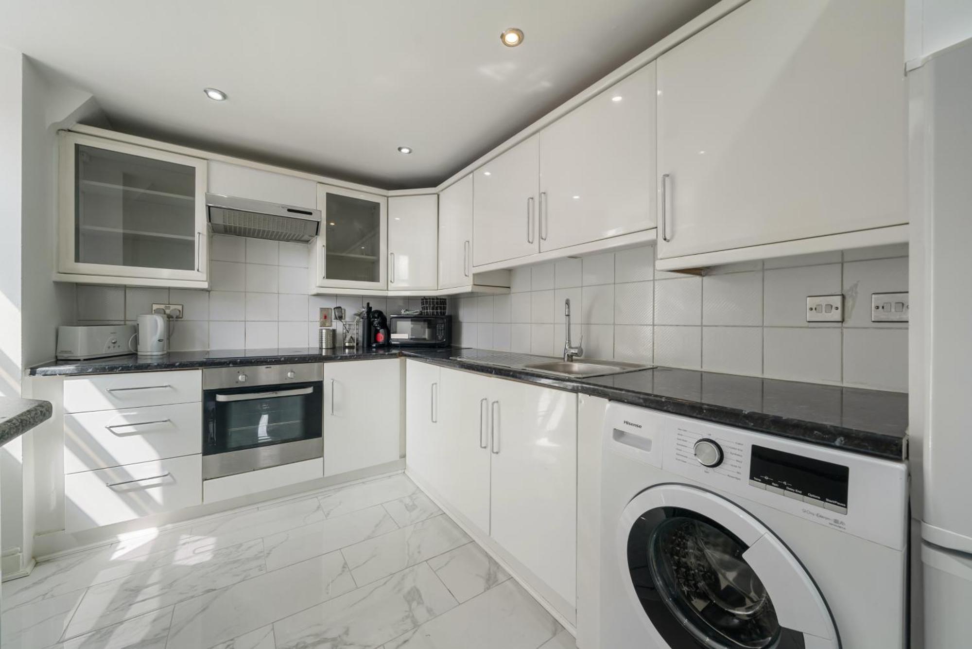 Luxurious 1-Bedroom Penthouse On Oxford Street 11G London Exterior photo